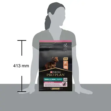 Højden på ProPlan hundemad med laks til hvalpe er 413 mm